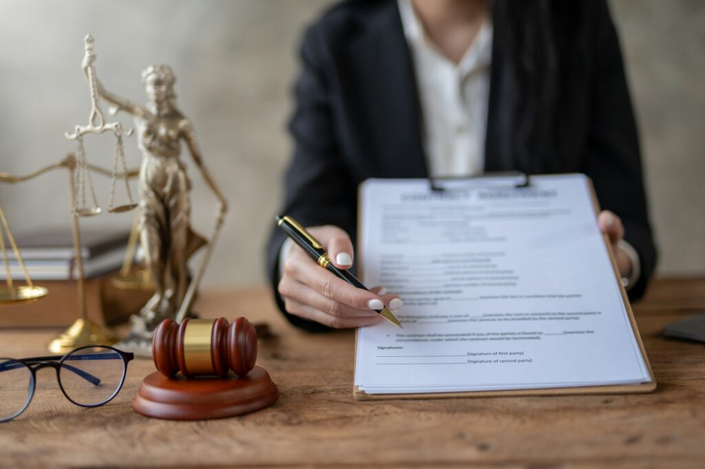 Sign an agreement the concept of legal proceedings and litigation. The Legal Execution Department si